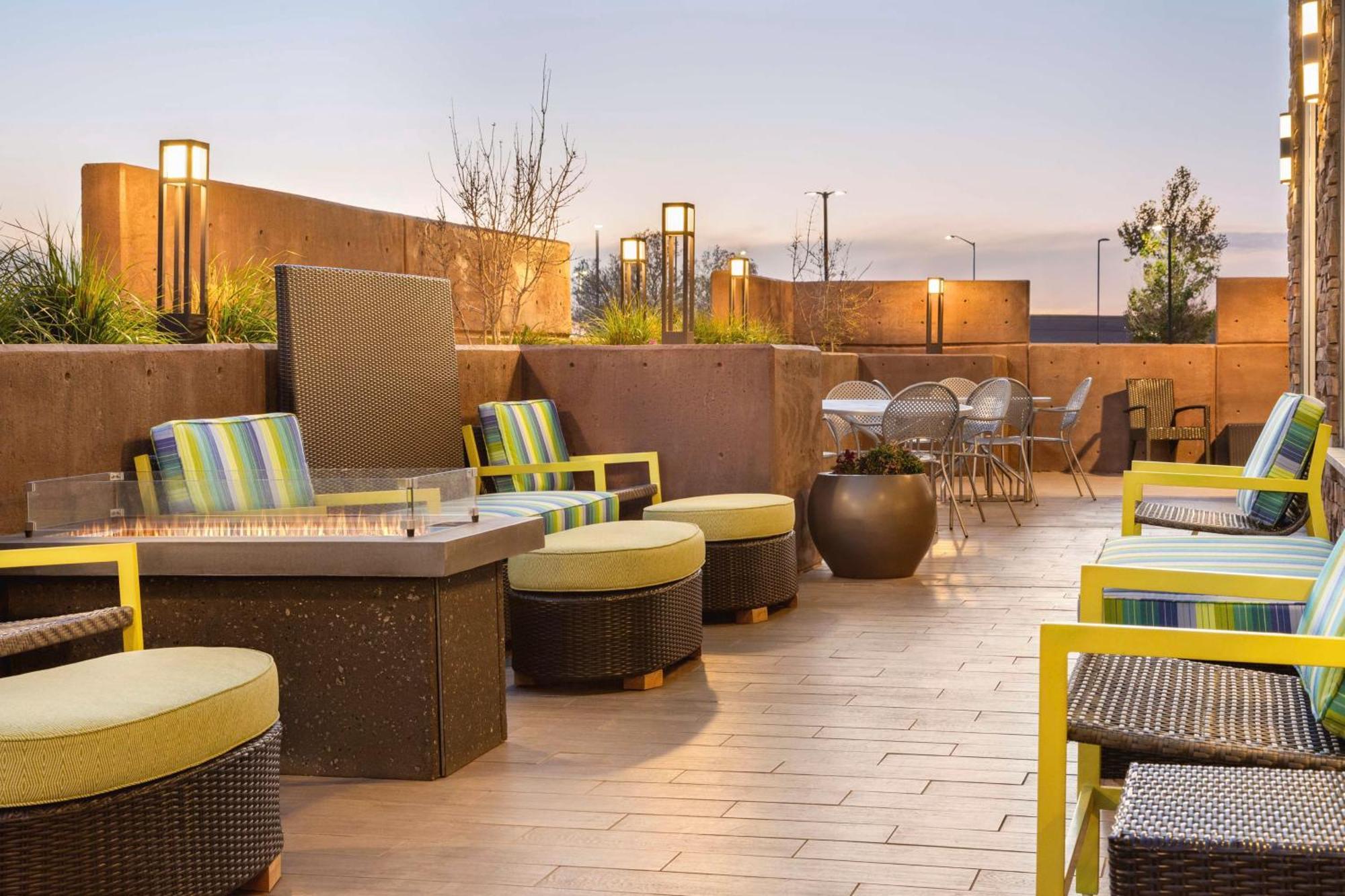 Home2 Suites By Hilton Albuquerque Downtown/University Eksteriør bilde